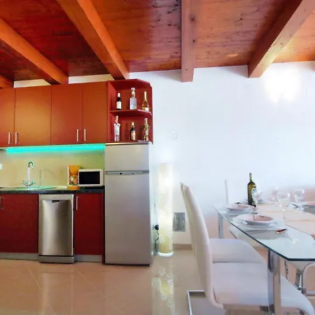 Sandra By Interhome Kruševo