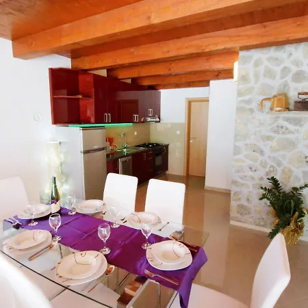 Feriehus Sandra By Interhome Kruševo